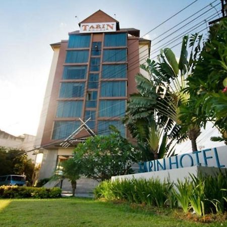 Tarin Hotel Чиангмай Екстериор снимка