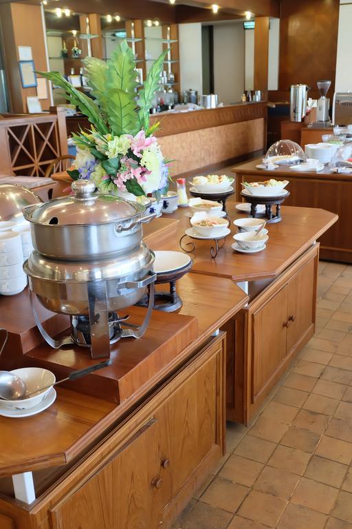 Tarin Hotel Чиангмай Екстериор снимка