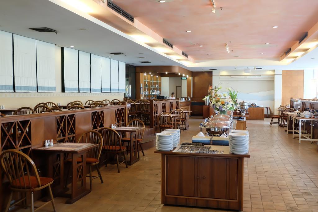 Tarin Hotel Чиангмай Екстериор снимка