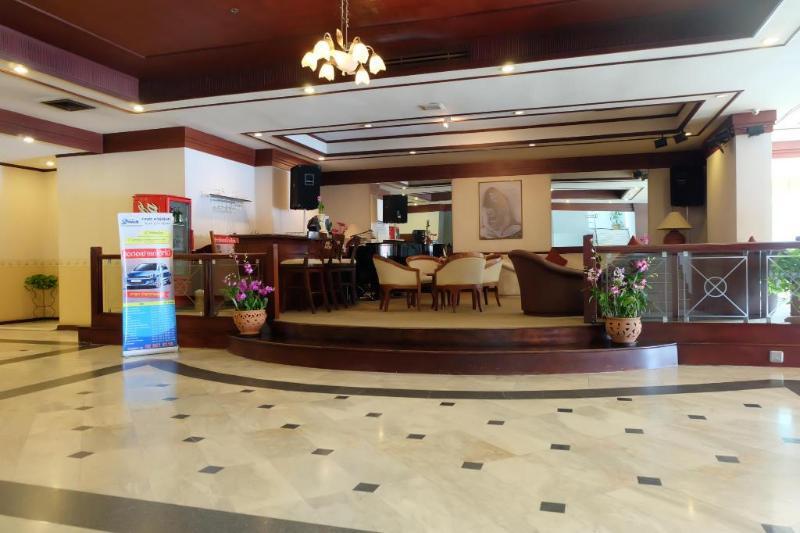 Tarin Hotel Чиангмай Екстериор снимка
